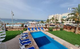 Lilly Lounge And Pool Accommodation For Adults Only
